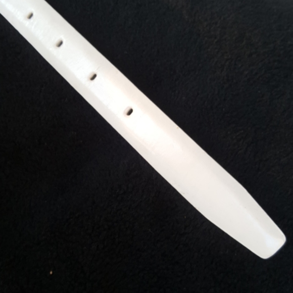 LIZ CLAIBORNE ♡ Gorgeous Vintage Genuine White Leather Belt w/Gold Hardware SP main image 4